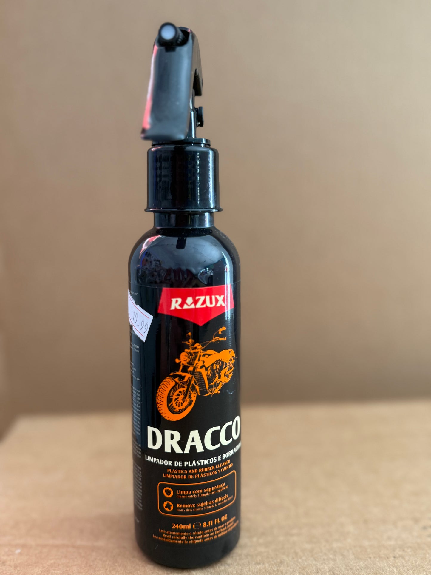 Razux: Dracco Limpiador de plásticos 8oz