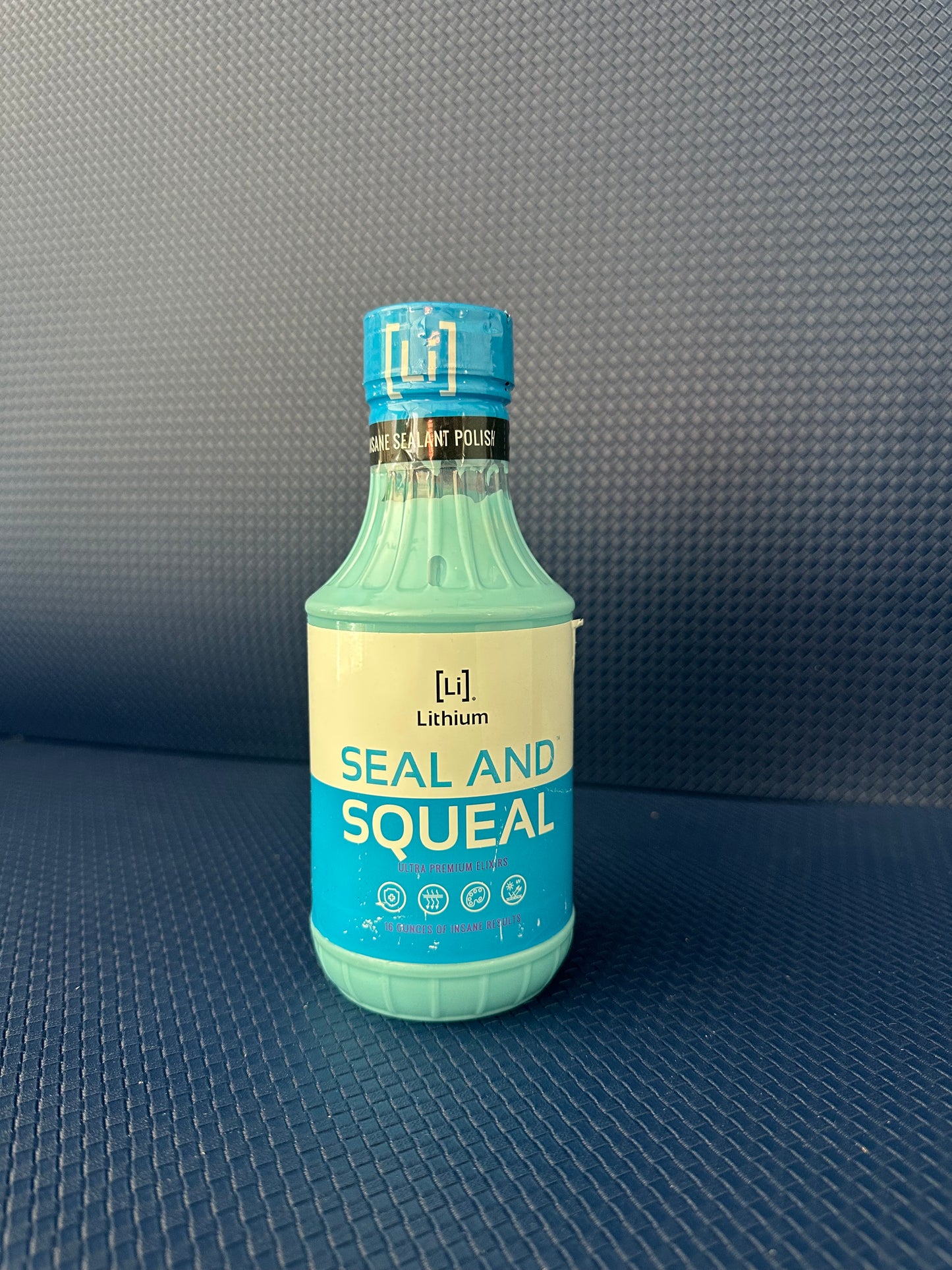 Lithium: seal & squeal -6oz