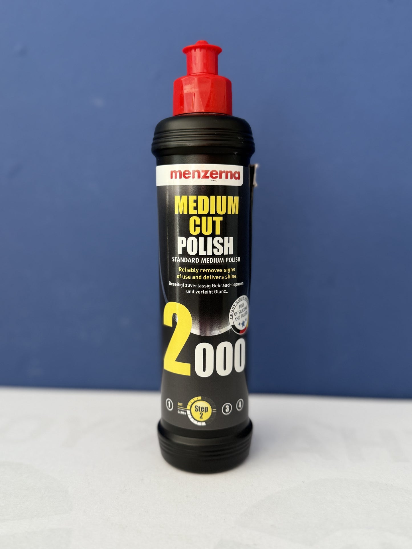 Menzerna: medium cut polish 2000